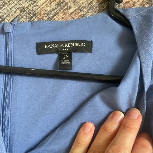 Banana Republic Structured Dress - Picture 3 of 5